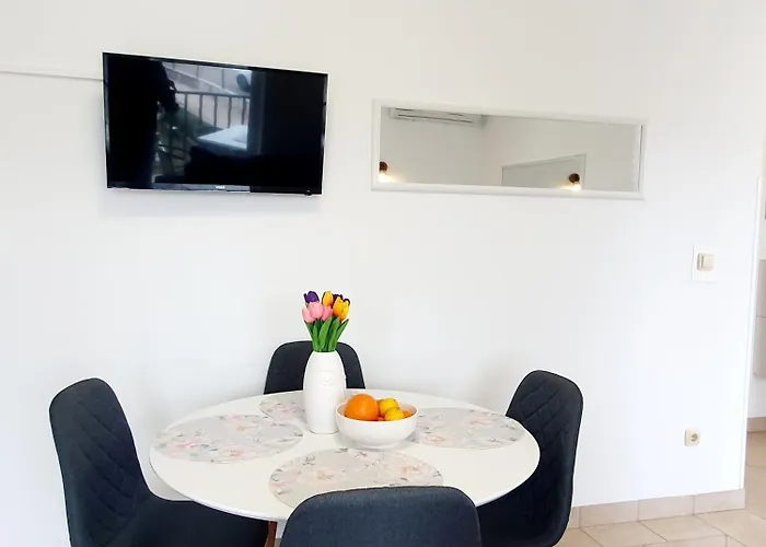 Diana ゲストハウス 3*