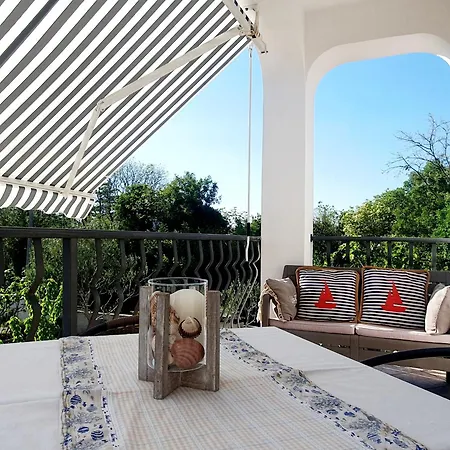 Diana بيت ضيافة